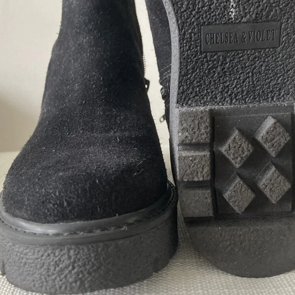 Chelsea & Violet Black Textured Ankle Boots